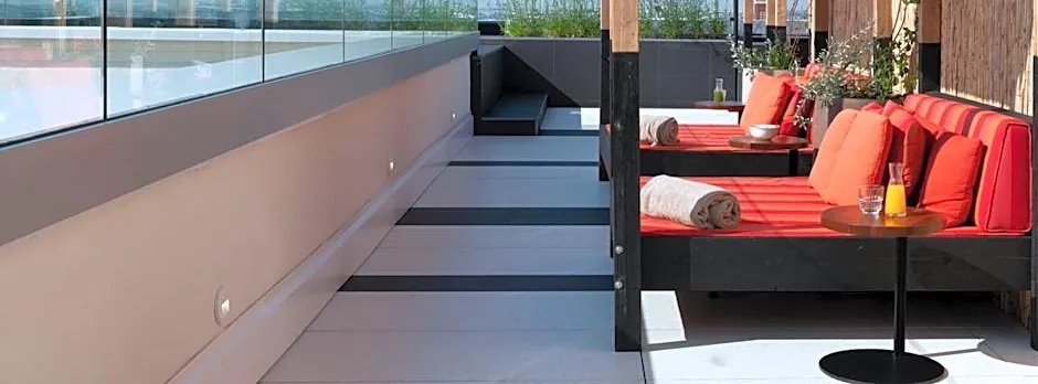 Hotel Montera Madrid, Curio Collection by Hilton