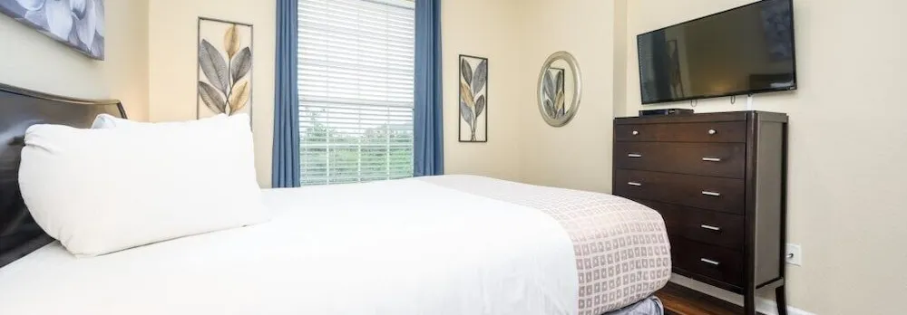 Beautiful Deluxe Condo, Vista Cay - 3023