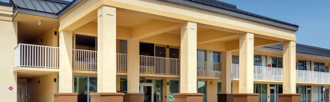 Quality Inn Saint Petersburg North Tampa Bay