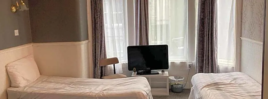 Iona Hotel