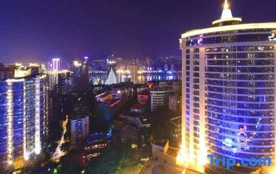 Chongqing Qi·M Boutique Resort (Jiefangbei Pedestrian Street)