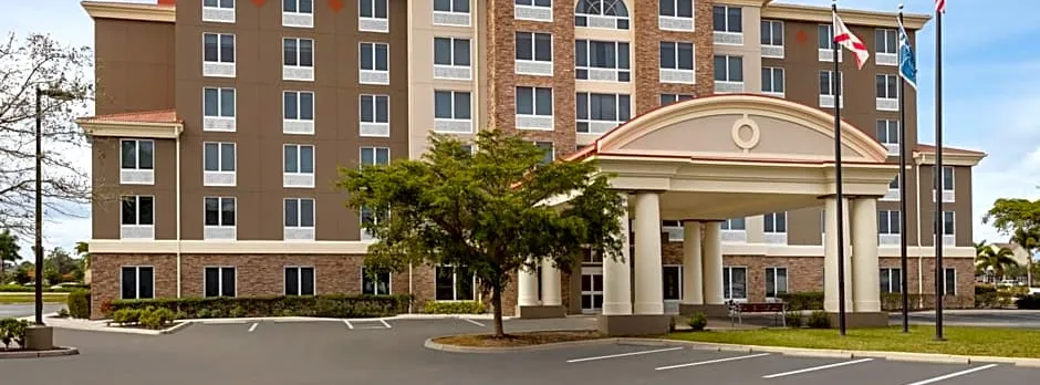 Holiday Inn Express Hotel & Suites Fort Myers West - The Forum By IHG
