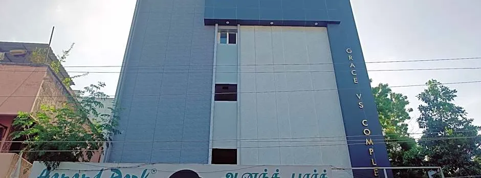 GT Empire Hotel Near Chennai Trade Centre