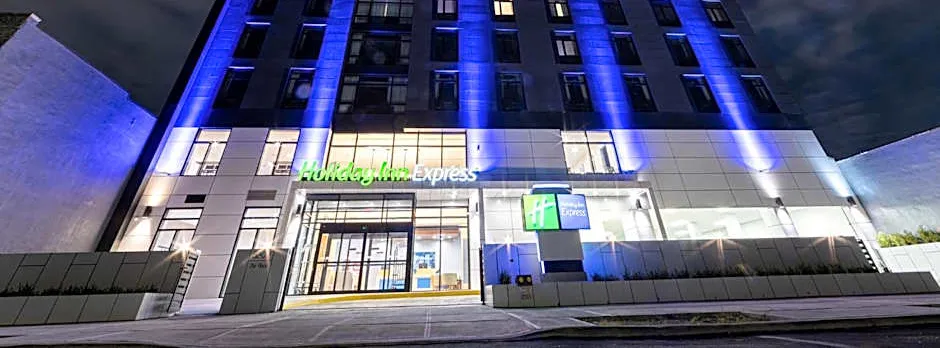 Holiday Inn Express Long Island City E New York By IHG