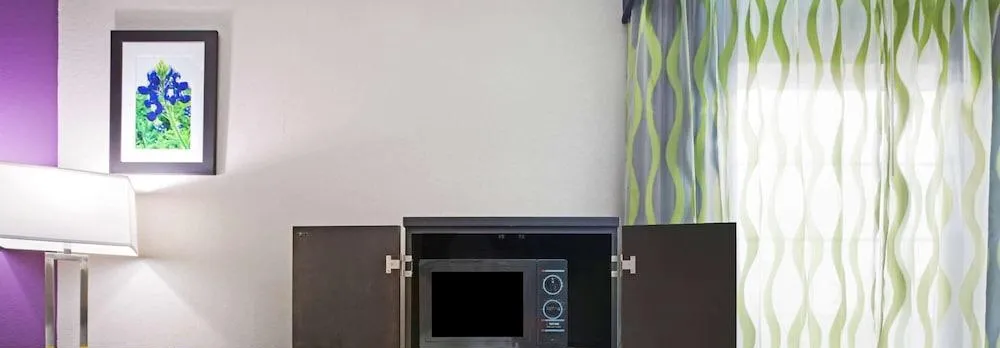 La Quinta Inn & Suites by Wyndham Pearland - Houston South