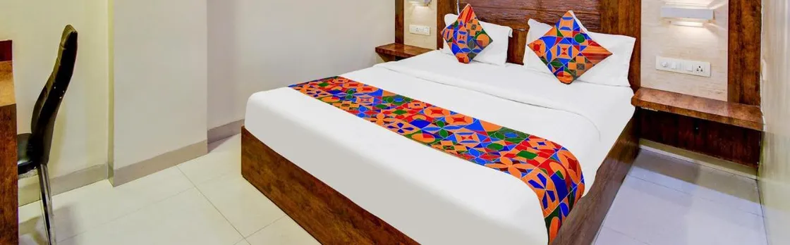 Fabhotel Arastu Plaza