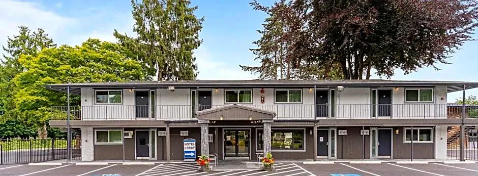 Interurban Suites Hotel, a Dazzler Select by Wyndham