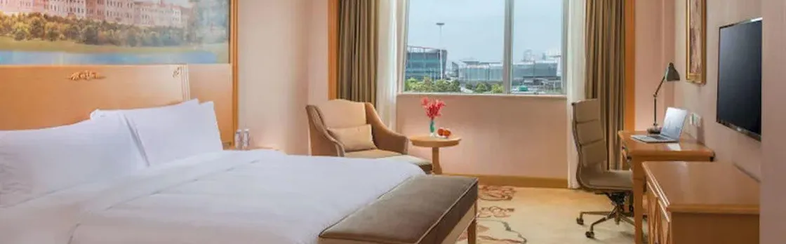 Vienna Hotel (Shenzhen International Convention And Exhibition Center Fuyong Baoan Avenue)