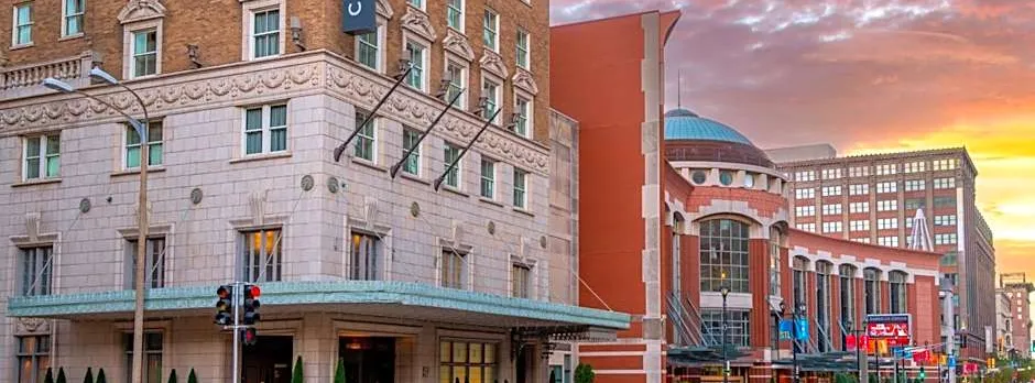 Courtyard by Marriott St. Louis Downtown/Convention Center