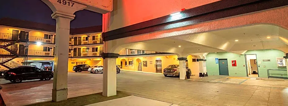 Colony Inn