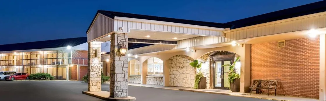 Days Inn by Wyndham Dubuque