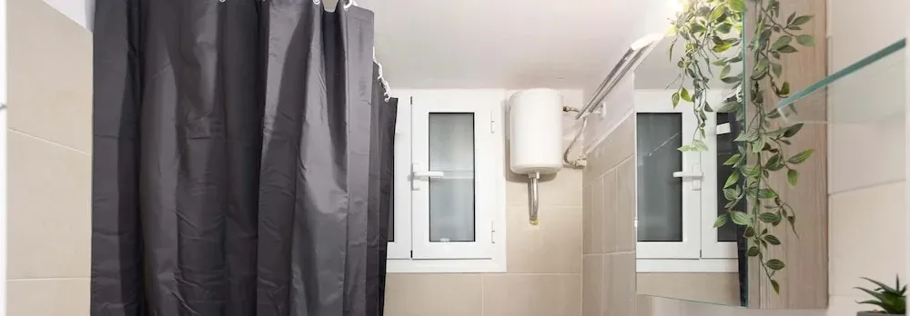 Central Athens Fully-equipped Getaway in Victoria