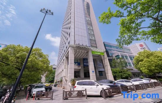 Dengba Inn(Hangzhou Longhu Binjiang Tianjie Jianghan Road Metro Station Store)