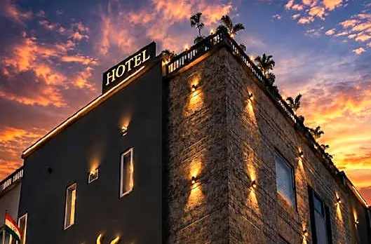 Hotel Sugandh Retreat