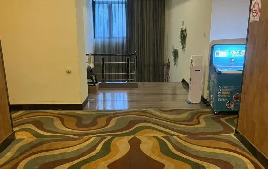 Libo Selected Hotels (Shanghai Wanda Plaza Tonghe New Village Subway Station Branch)