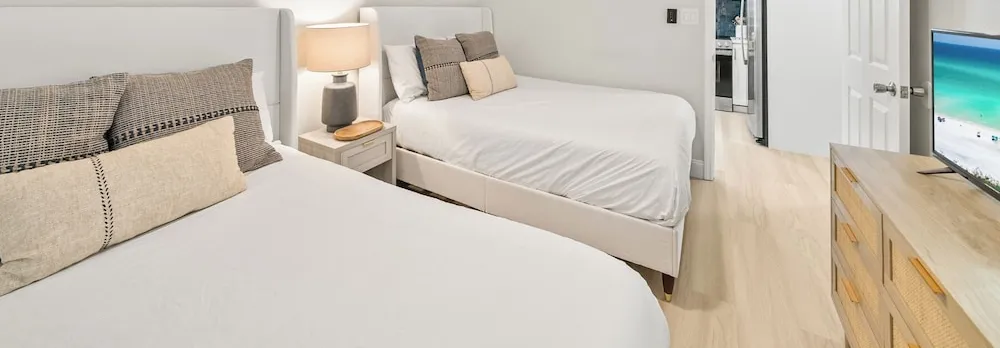 Beachside Villas 811