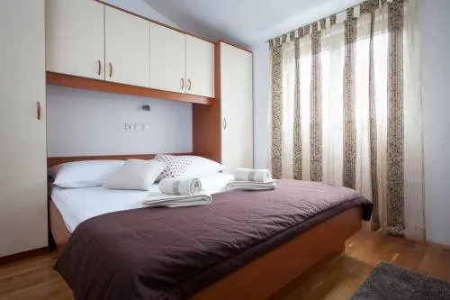 Katja Apartments