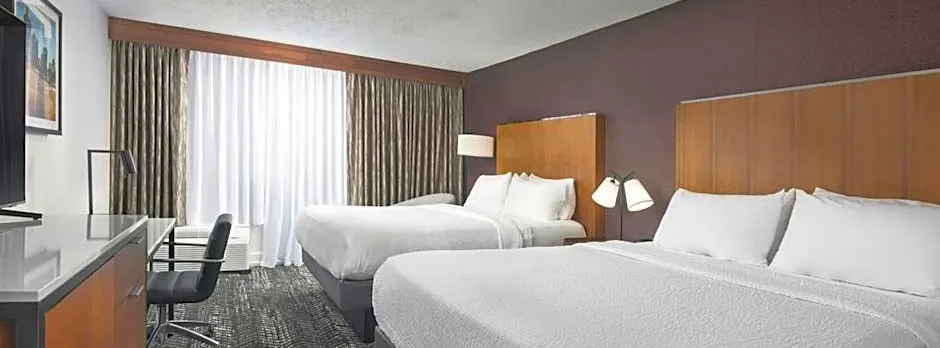 Four Points By Sheraton Kansas City Airport