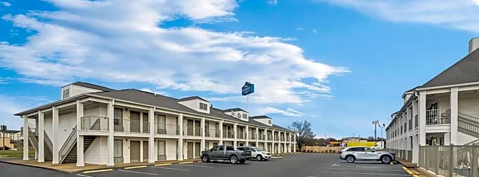 Baymont by Wyndham Tuscaloosa