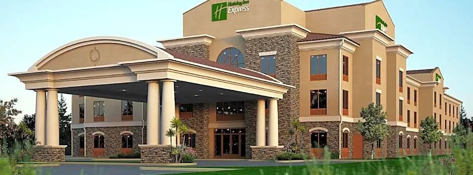 Holiday Inn Express and Suites Redding By IHG