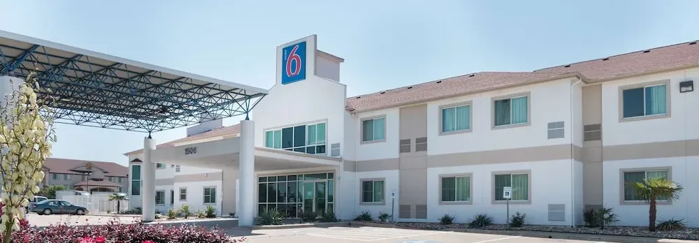 Motel 6 Hillsboro, TX