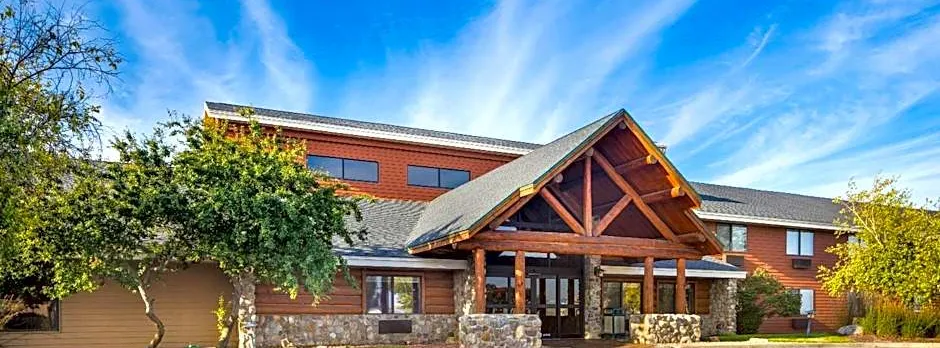 AmericInn by Wyndham Chamberlain - Conference Center