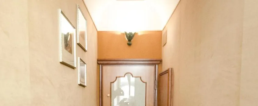 Chic House