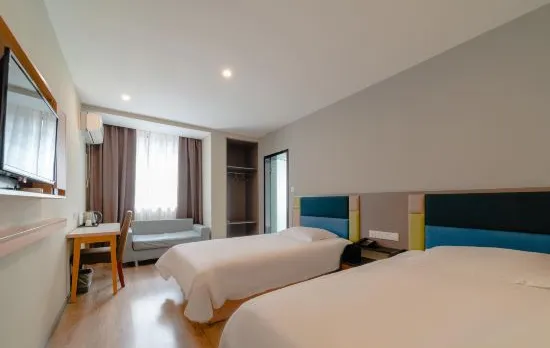 Ease Hotel(Chuhe Hanjie Subway Station Store)