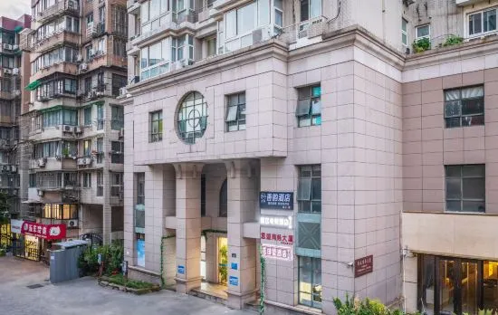 Xiangyun Hotel (Hangzhou Wulin Square Zhonghe Road Metro Station Branch)