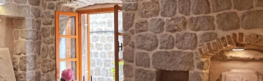 Dubrovnik Throne Suite II.