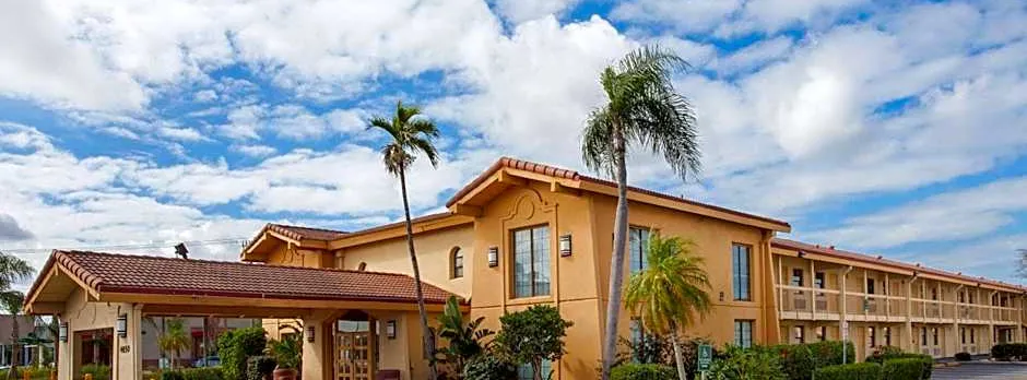 Baymont by Wyndham Fort Myers Central