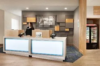 Holiday Inn Express And Suites-Cincinnati South - Wilder