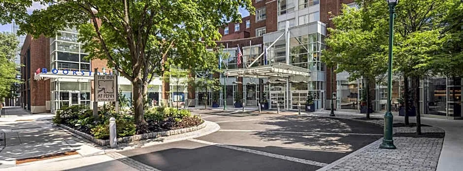The Inn at Penn, A Hilton Hotel
