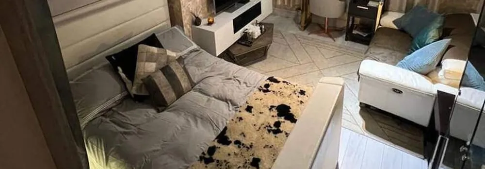 Westminster Apartment- Prime Location-free Parking