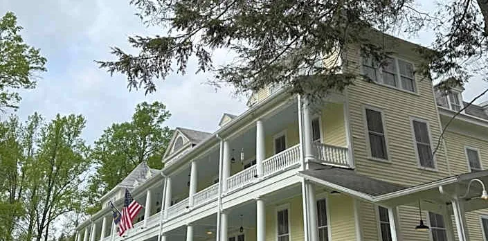 The Balsam Mountain Inn