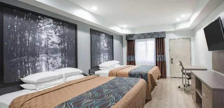 Super 8 by Wyndham Humble/Houston