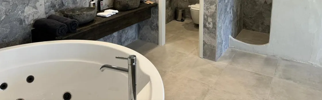 The Noverian Bios Santorini (Adults only)