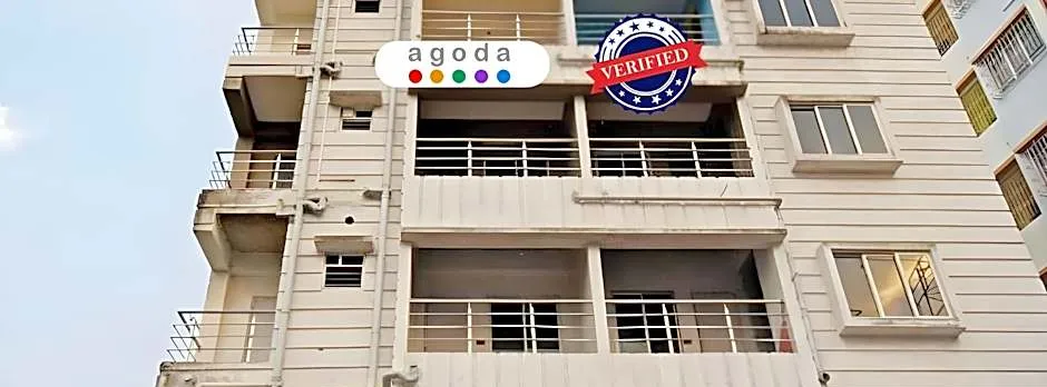 Goroomgo Royal Galaxy Newtown Kolkata