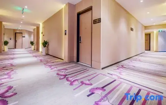 Lu Qi Hotels