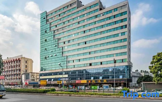 Hello Light Hotel (Guangzhou Yantang Metro Station)