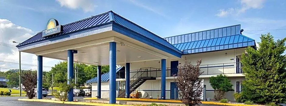 Days Inn by Wyndham Knoxville North