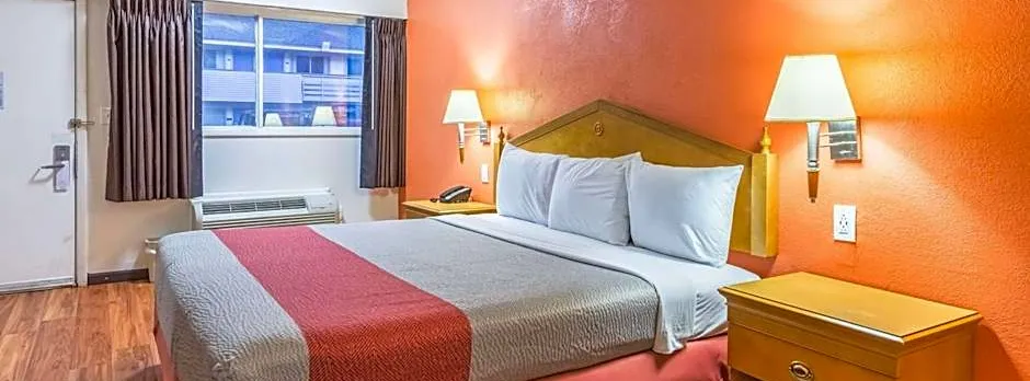 Motel 6-Grove City, OH
