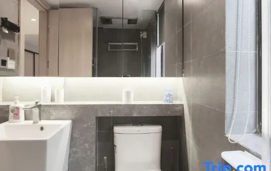 Rongju Hotel (Xujiahui Shanghai Stadium)