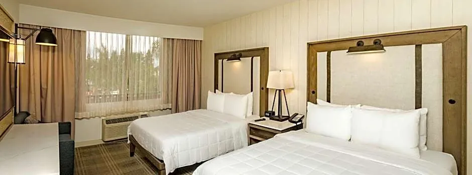 Knott's Berry Farm Hotel