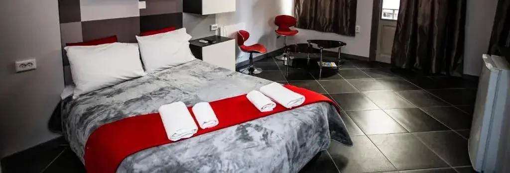 Trendy Living in Monastiraki