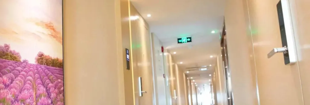 Lavande Hotel (Shenzhen North Railway Station, Gangtou Metro Station)