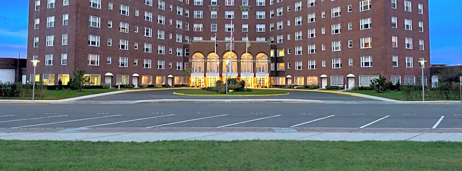 Berkeley Oceanfront Hotel