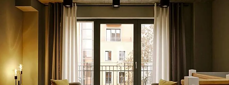 Art Apartments