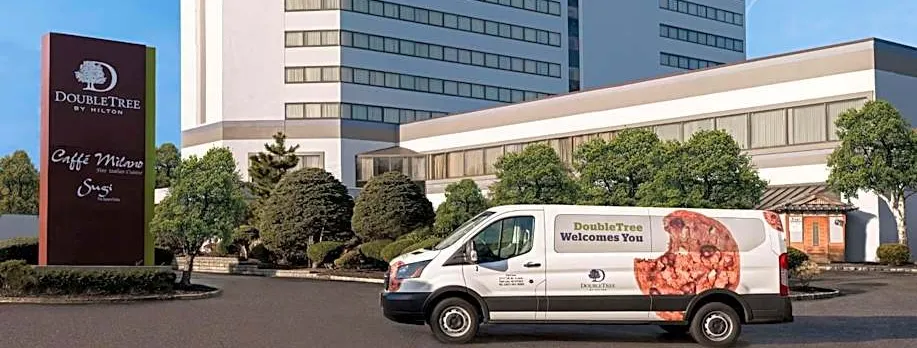 DoubleTree By Hilton Fort Lee/George Washington Bridge