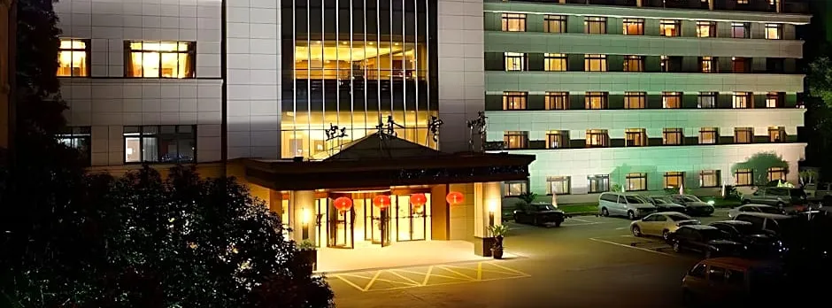 Hongqiao Yunfeng Hotel